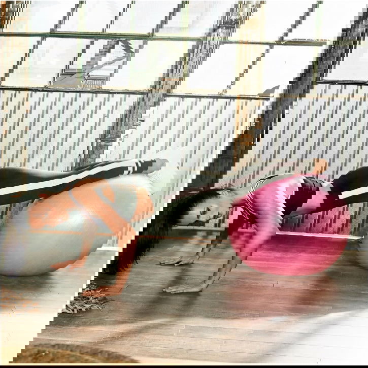 Gorilla Sports Fitnessbal Roze 75 cm incl. pomp