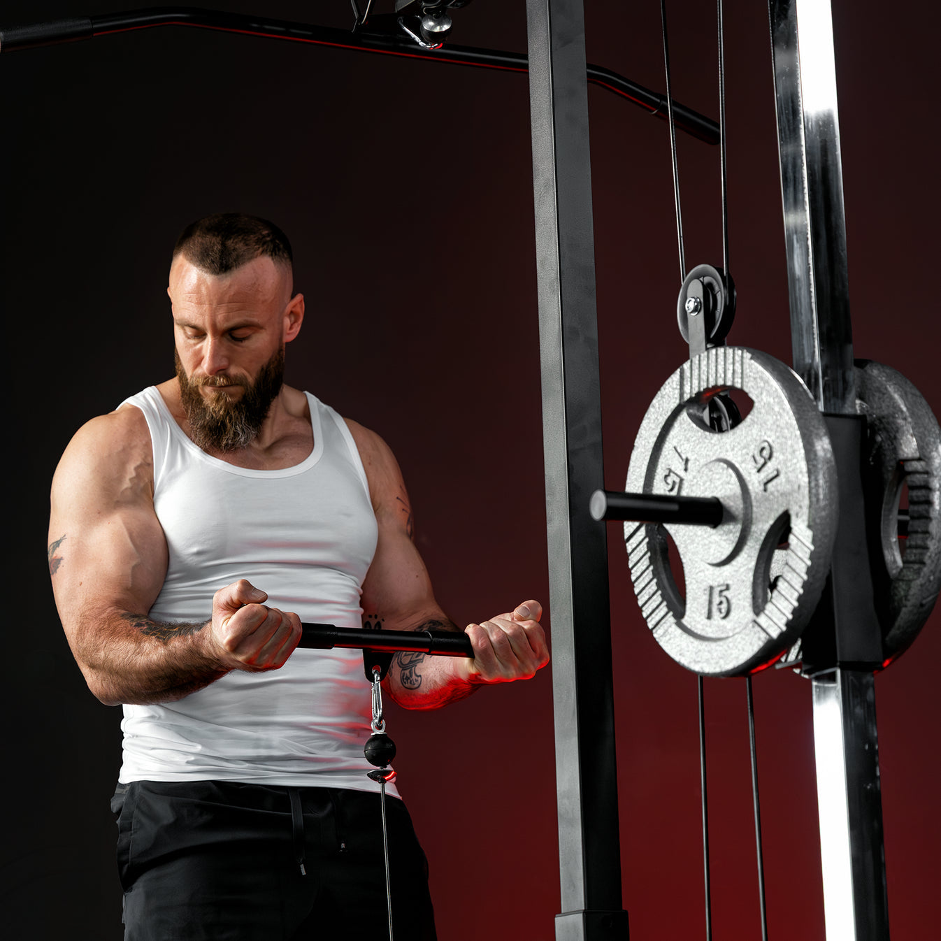 Lat pulley station wit