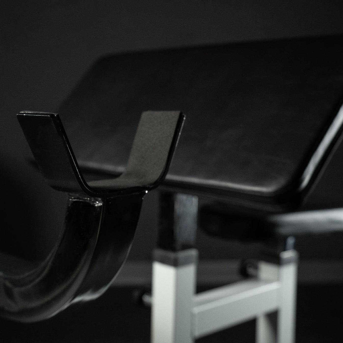 Banc de musculation pour biceps blanc